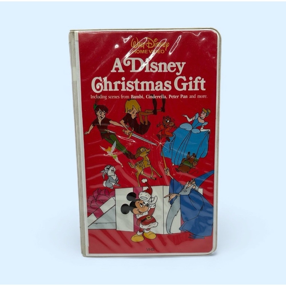 A Disney Christmas GIFT VHS CLAMSHELL RED COVER